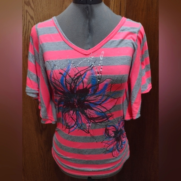 Flare Arm Shirt Size Small - Picture 1 of 2